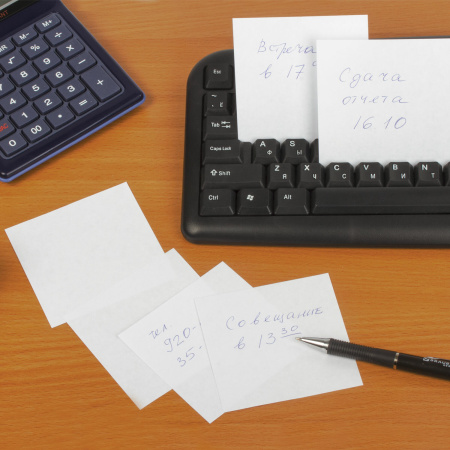 122338 Brauberg, Блок для записей, цвет белый, куб 9х9х5 см, непроклеенный